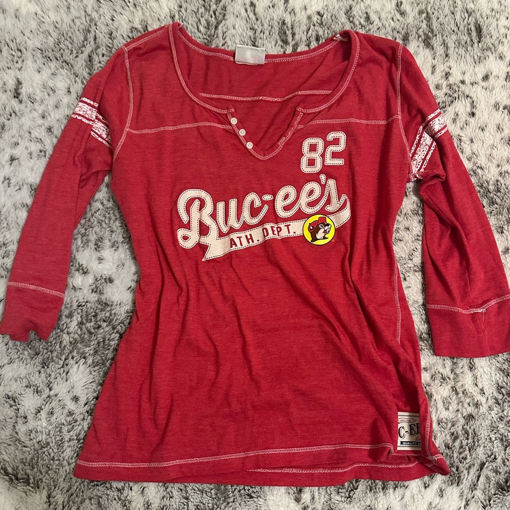 Red Buc-ee's Graphic Long Sleeve Shirt